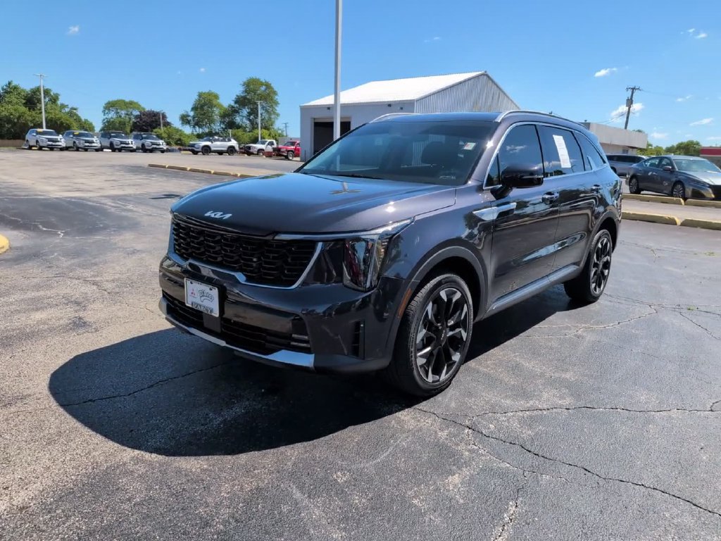 Used 2025 Kia Sorento EX AWD/4WD image 14