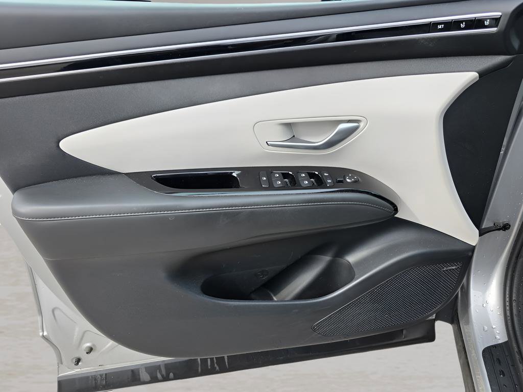 Certified 2022 Hyundai Tucson Limited w/ Cargo Package image 17