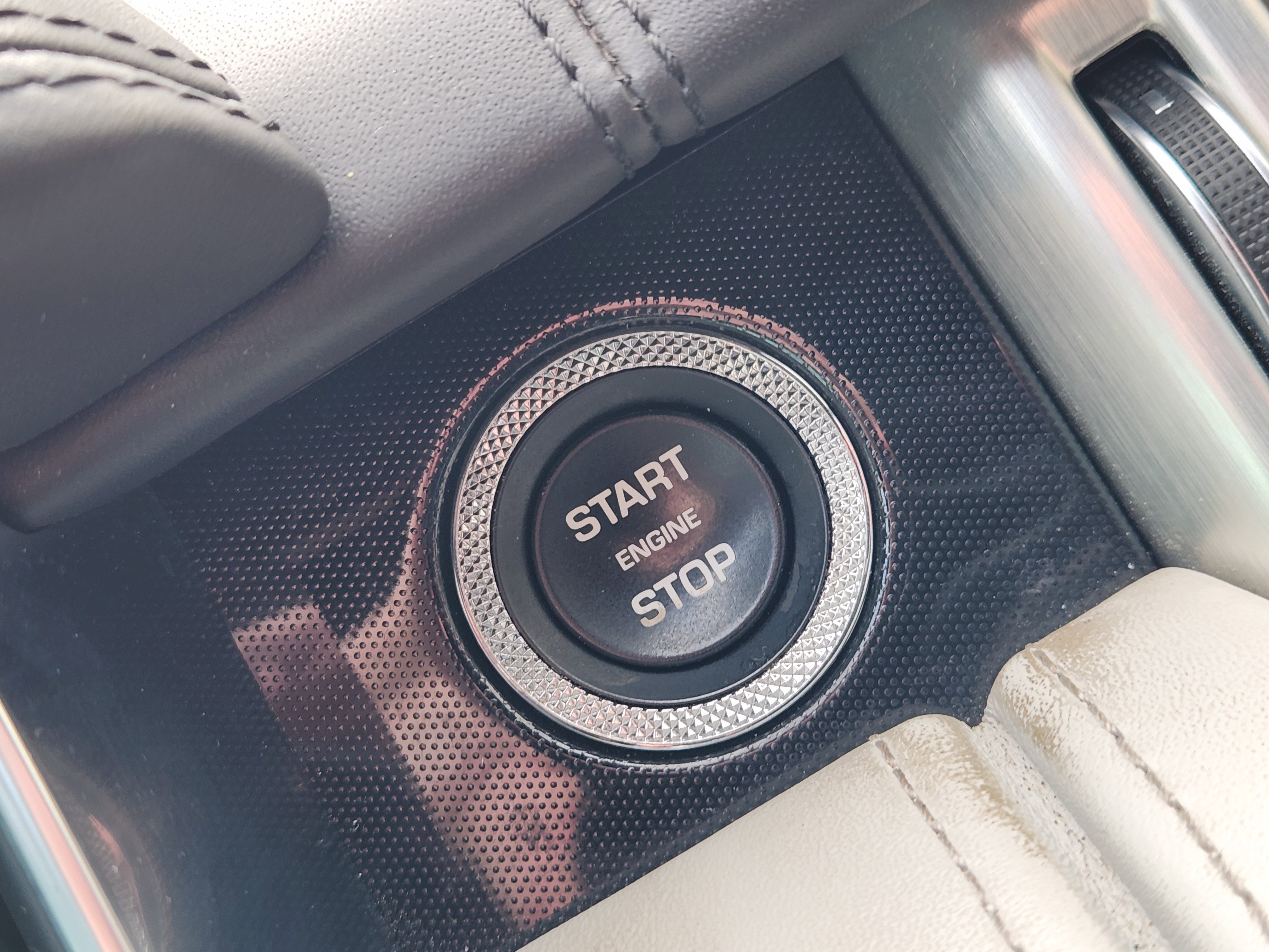 Used 2017 Land Rover Range Rover SV Autobiography Dynamic image 21