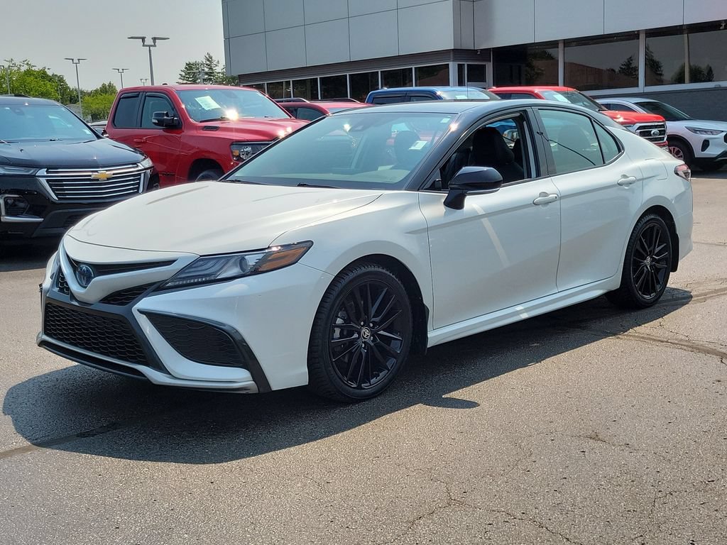 Used 2023 Toyota Camry XSE w/ Cold Weather Package FWD image 8