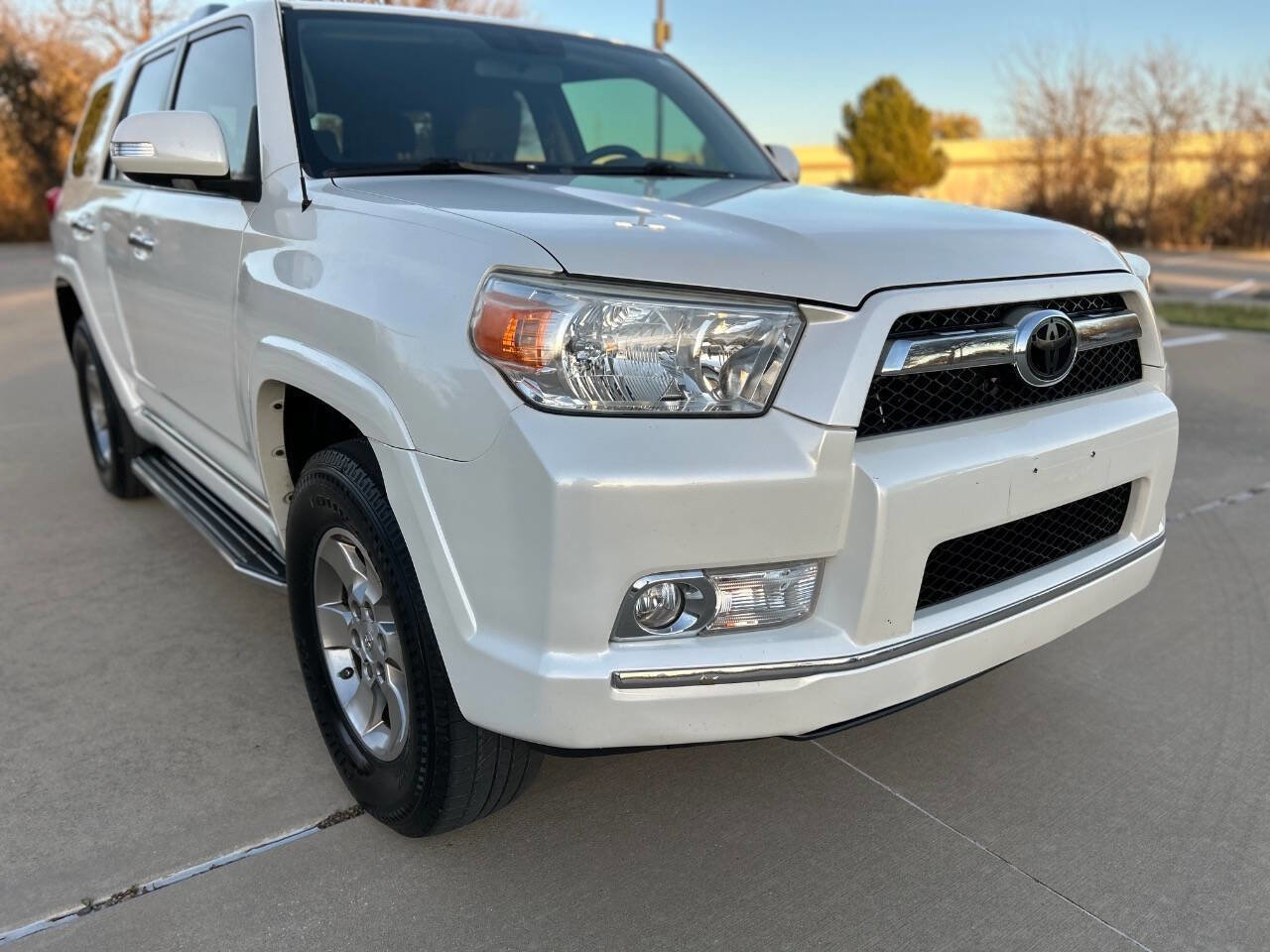 Used 2012 Toyota 4Runner SR5 image 4