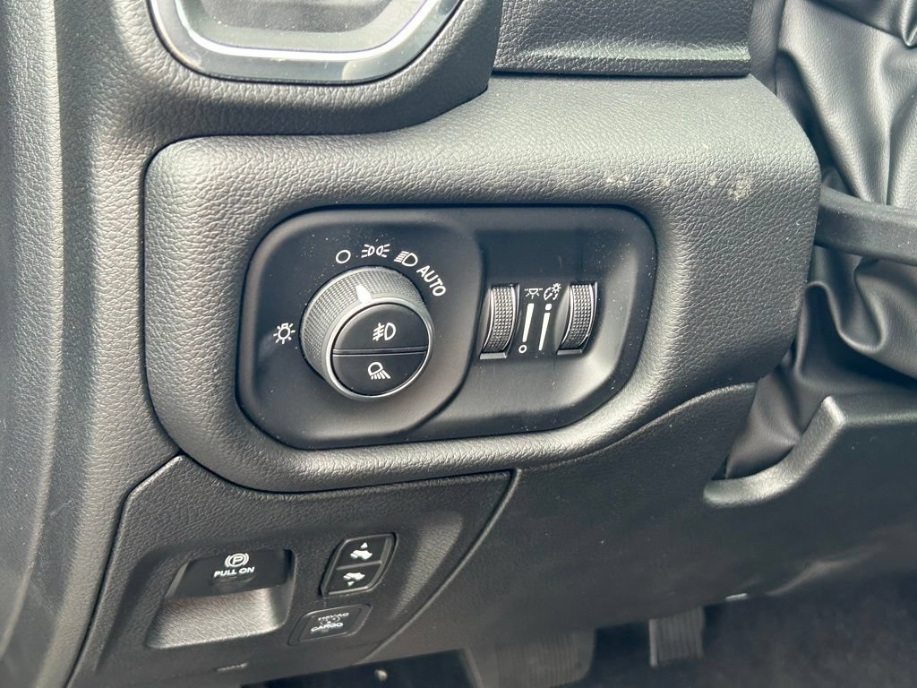 New 2025 RAM 1500 Laramie w/ Sport Appearance Package AWD/4WD image 41