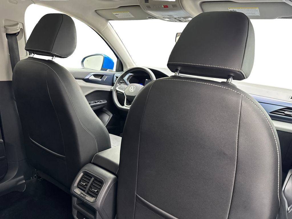 Used 2022 Volkswagen Taos SE w/ Panoramic Sunroof Package AWD/4WD image 41