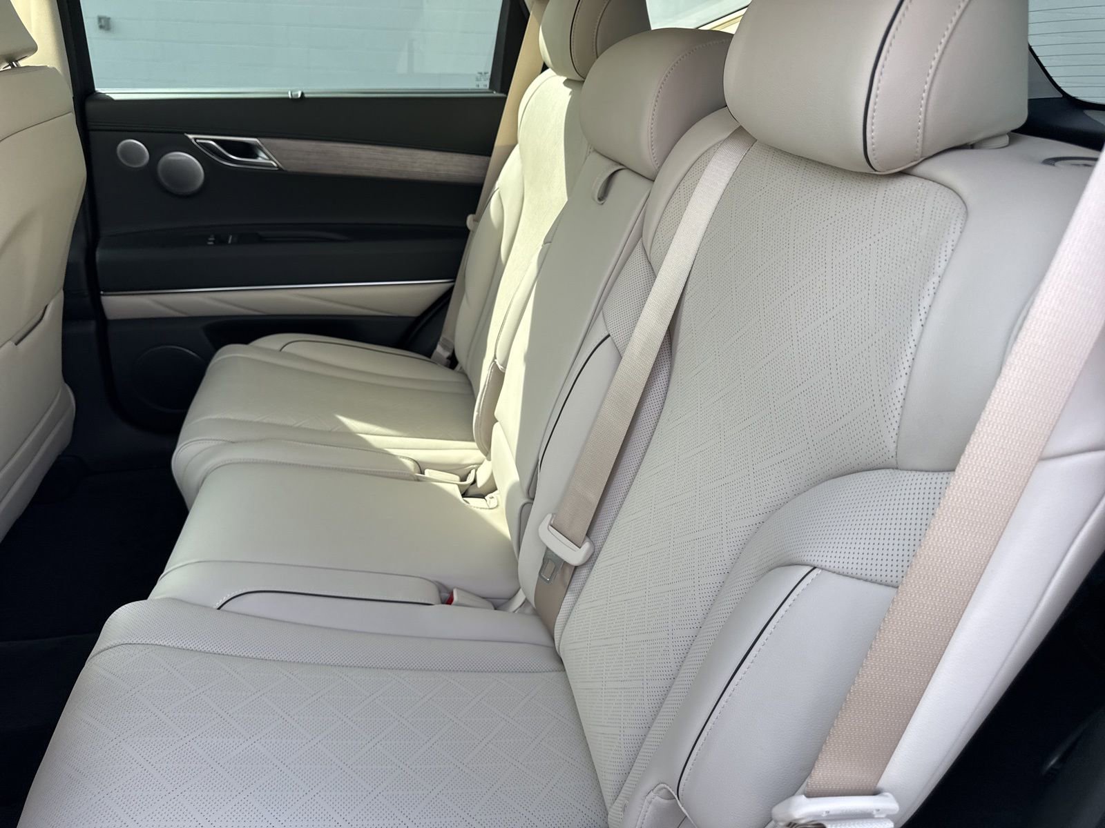 Used 2026 Genesis GV80 2.5T Prestige image 18