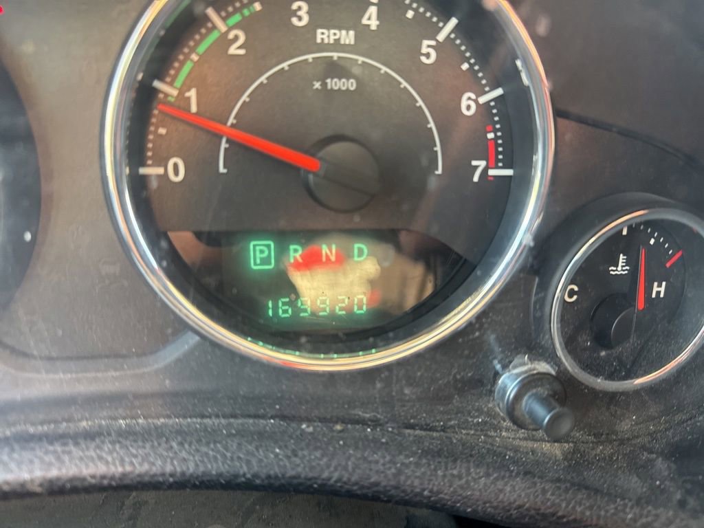 Used 2014 Jeep Wrangler Unlimited Sport w/ Dual Top Group image 15