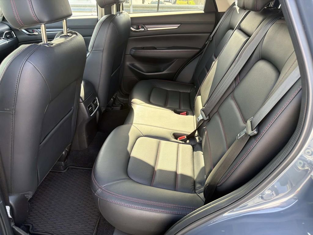 Used 2023 MAZDA CX-5 Carbon Edition image 17