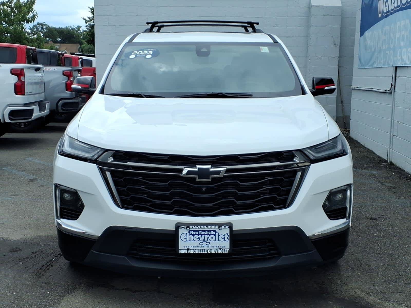 Certified 2023 Chevrolet Traverse Premier w/ Redline Edition AWD/4WD image 2