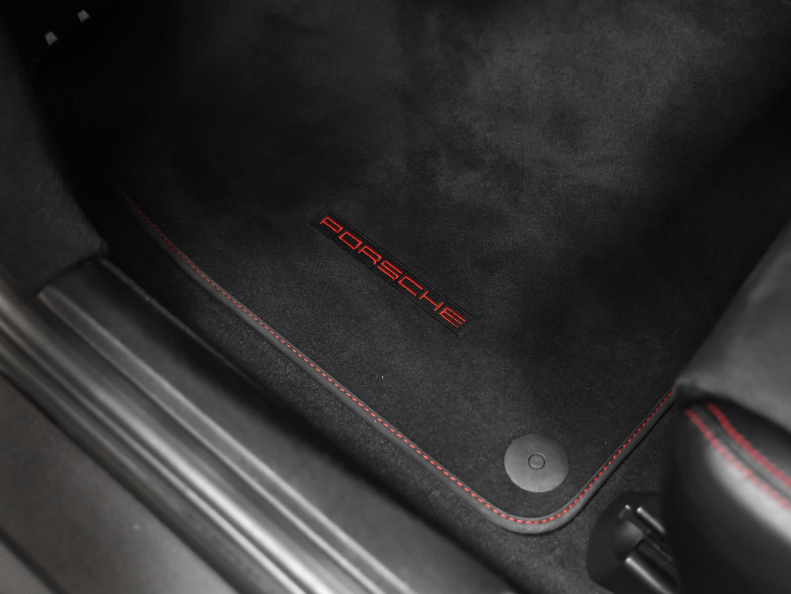 Certified 2016 Porsche 911 Carrera GTS RWD image 41