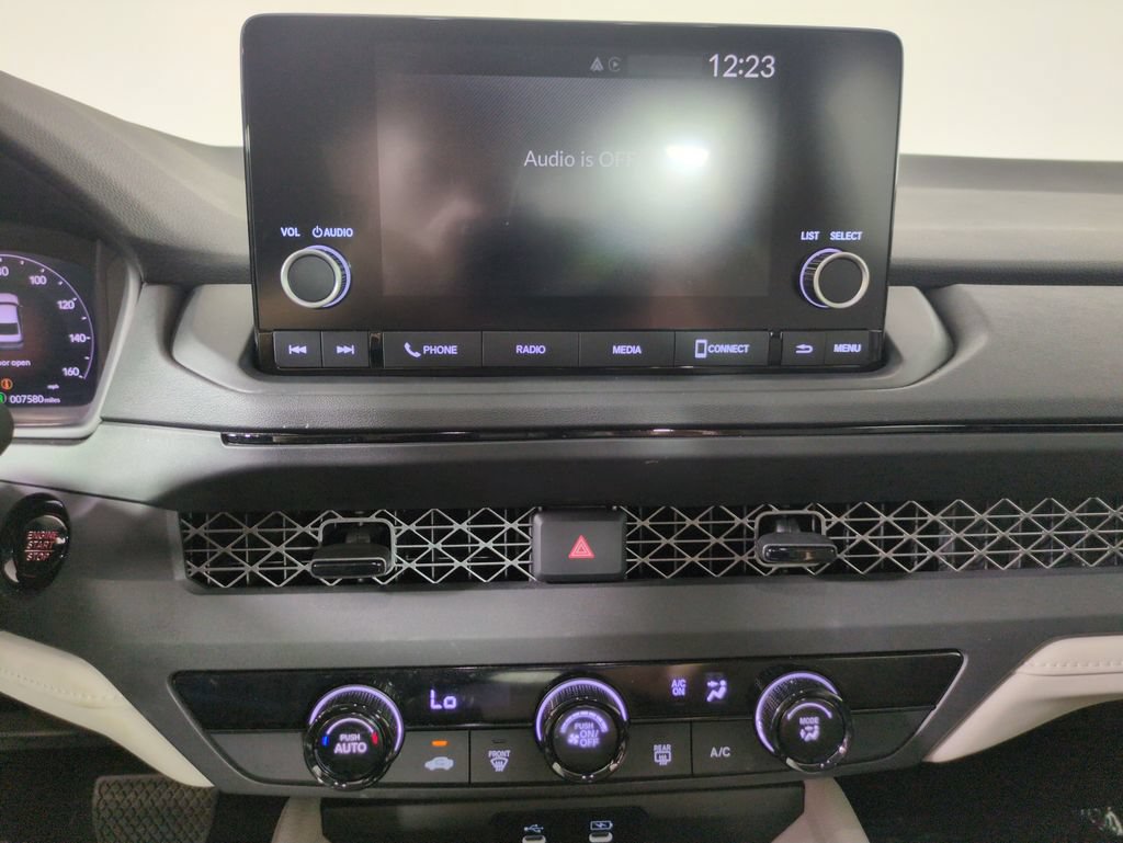 Certified 2025 Honda Accord LX image 21