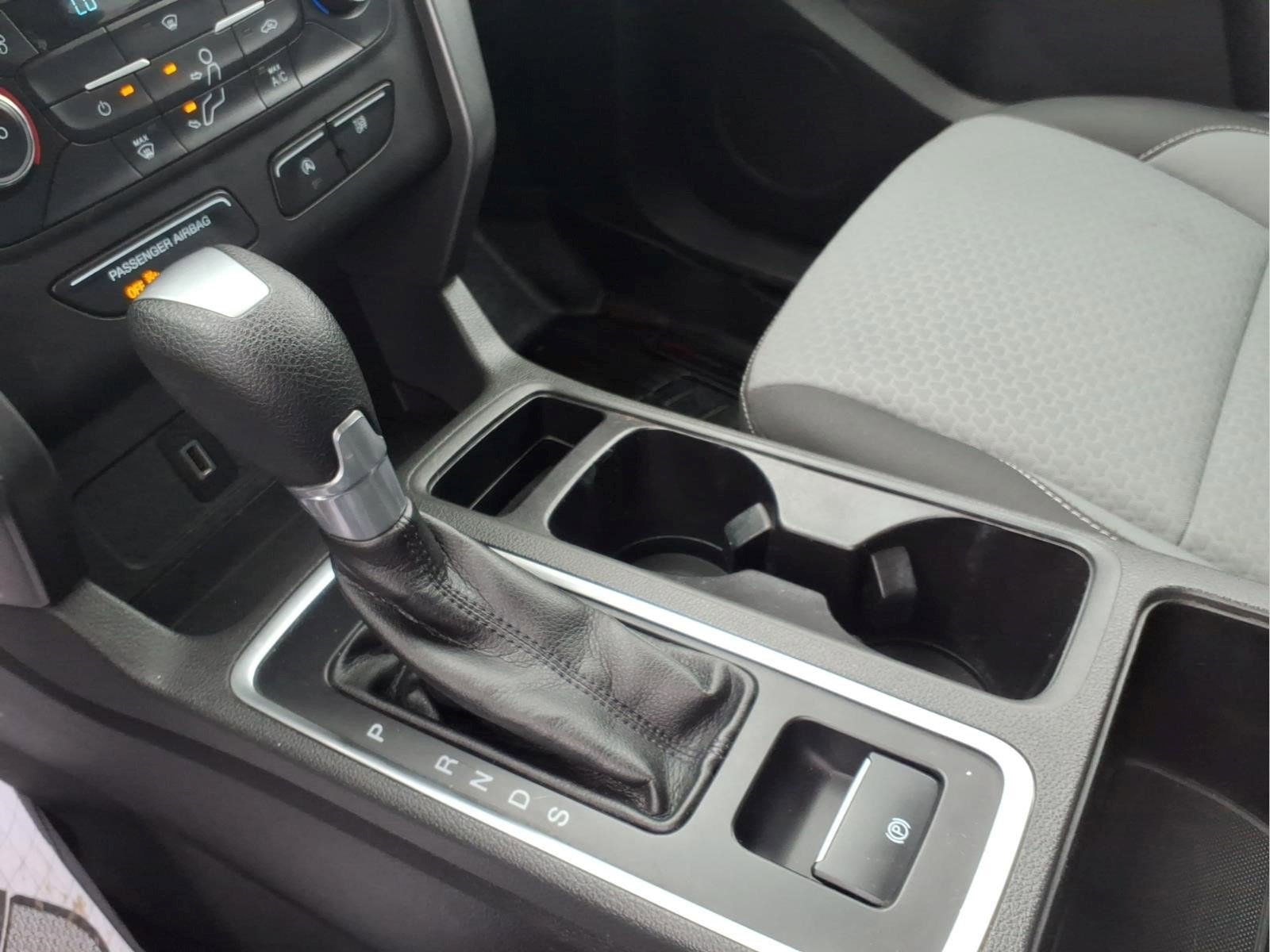 Used 2017 Ford Escape SE image 19