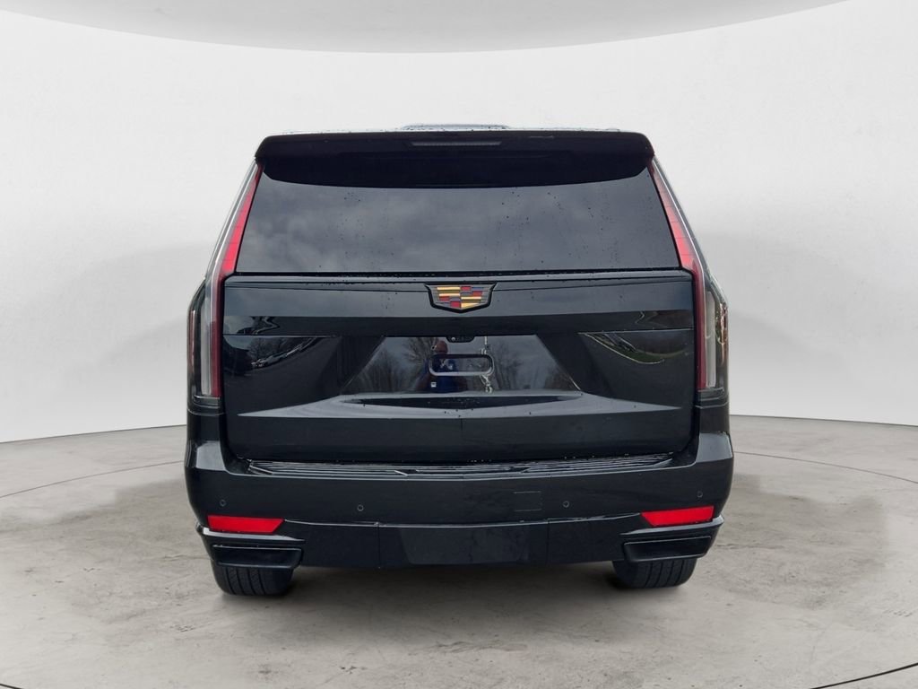 Used 2023 Cadillac Escalade Premium Luxury image 5