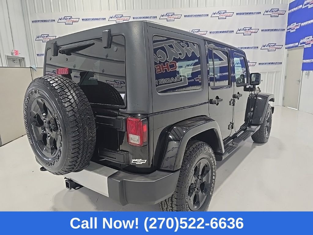 Used 2012 Jeep Wrangler Unlimited Sahara w/ Dual Top Group AWD/4WD image 8