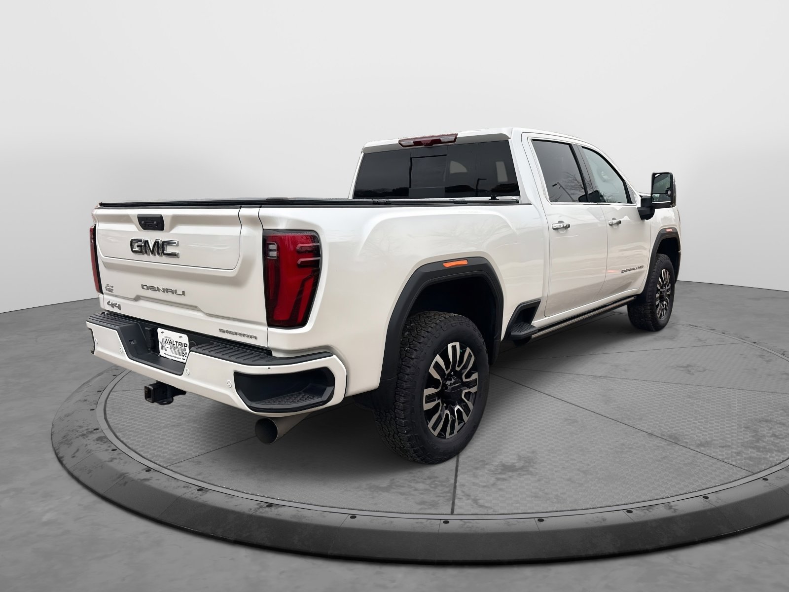 Certified 2025 GMC Sierra 2500 Denali Ultimate image 8