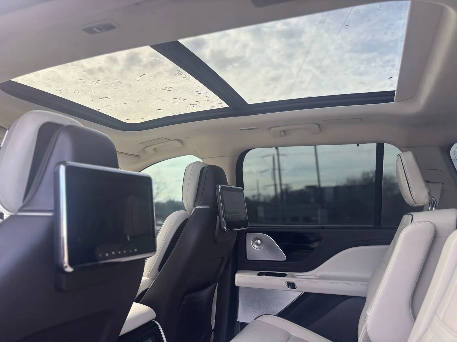 Used 2020 Lincoln Aviator Black Label image 18