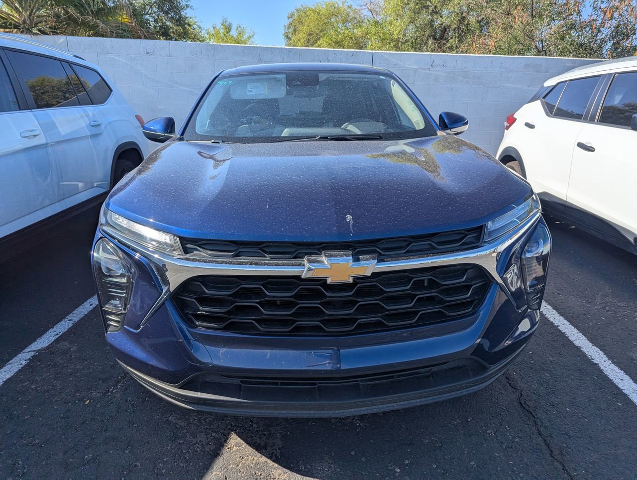 Used 2024 Chevrolet Trax LS w/ LS Convenience Package FWD image 3