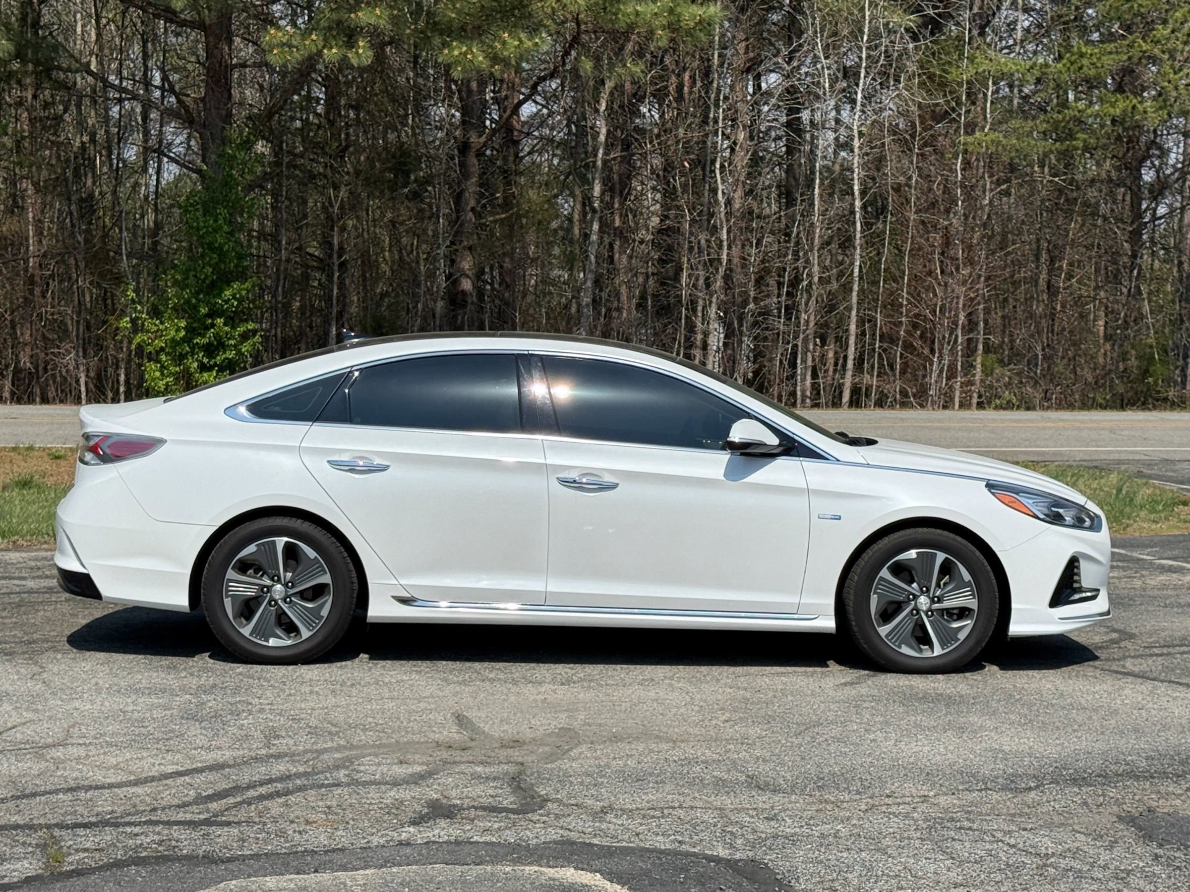 Used 2018 Hyundai Sonata Limited w/ Ultimate Package 02 FWD image 3