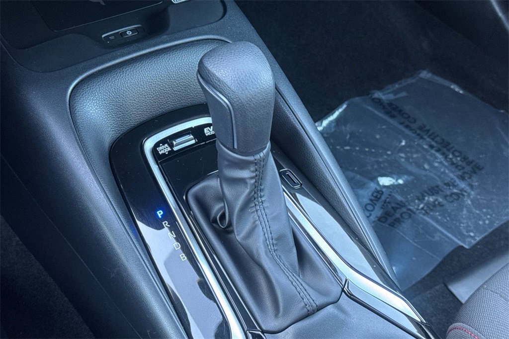 Certified 2025 Toyota Corolla SE image 20