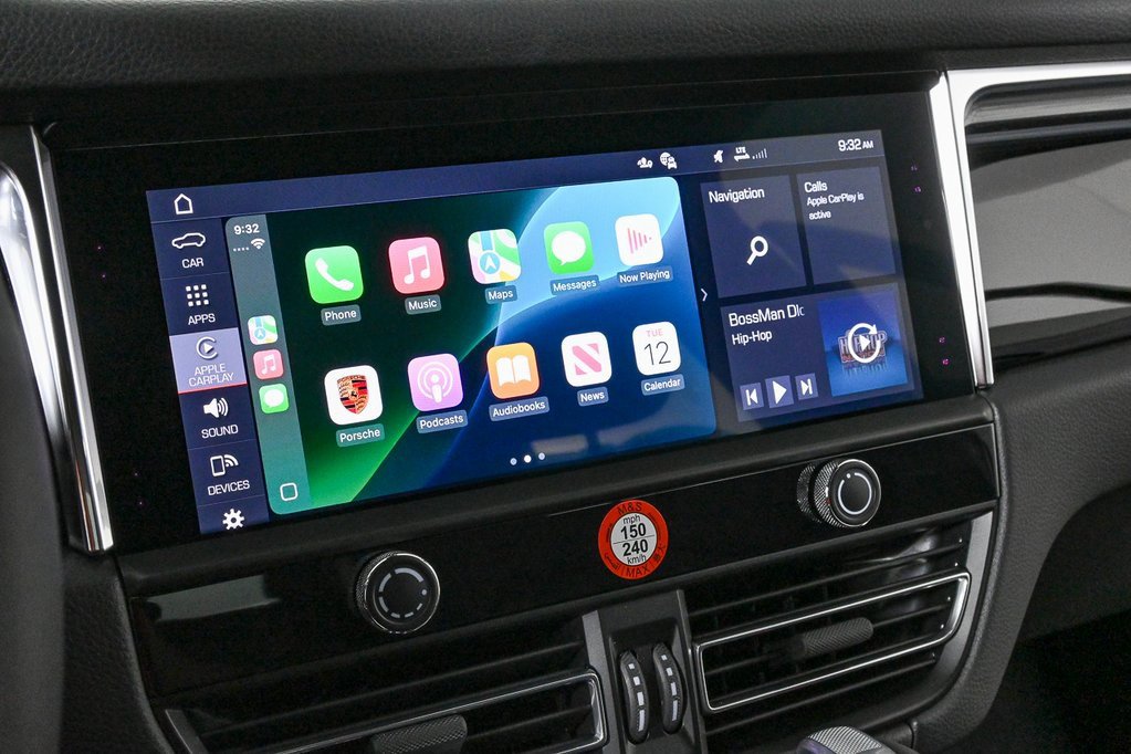 New 2025 Porsche Macan image 16