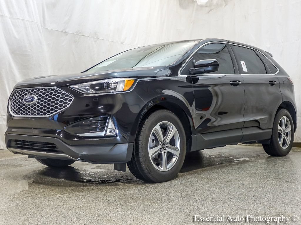 Used 2024 Ford Edge SEL w/ Convenience Package AWD/4WD image 2