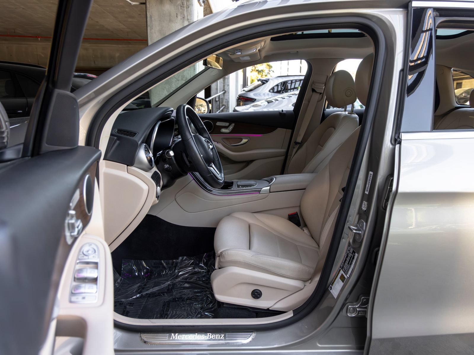 Used 2021 Mercedes-Benz GLC 300 4MATIC image 24