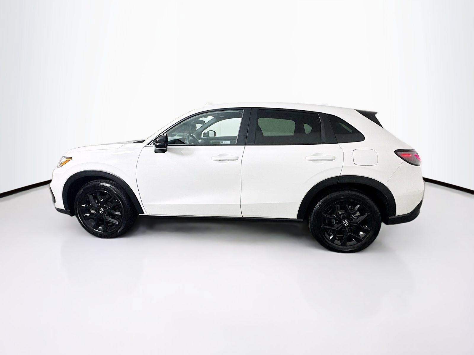 Used 2024 Honda HR-V Sport image 4