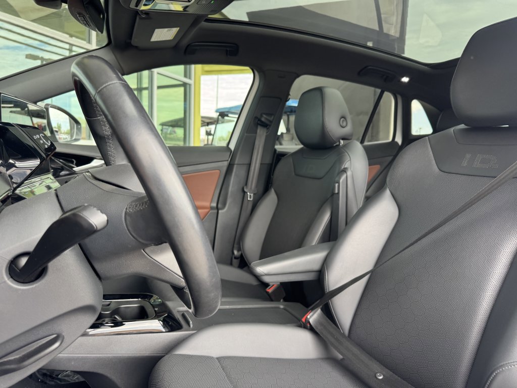 Used 2021 Volkswagen ID.4 Pro S w/ ID.4 Protection Package image 33