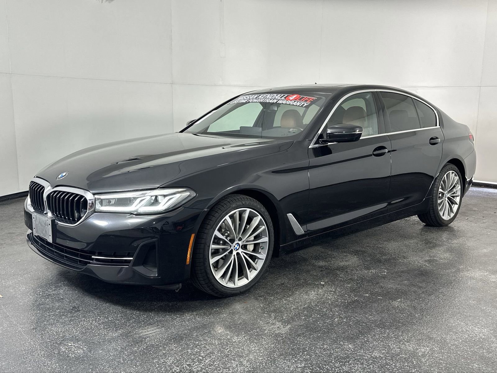 Used 2023 BMW 530i xDrive w/ Convenience Package AWD/4WD image 4