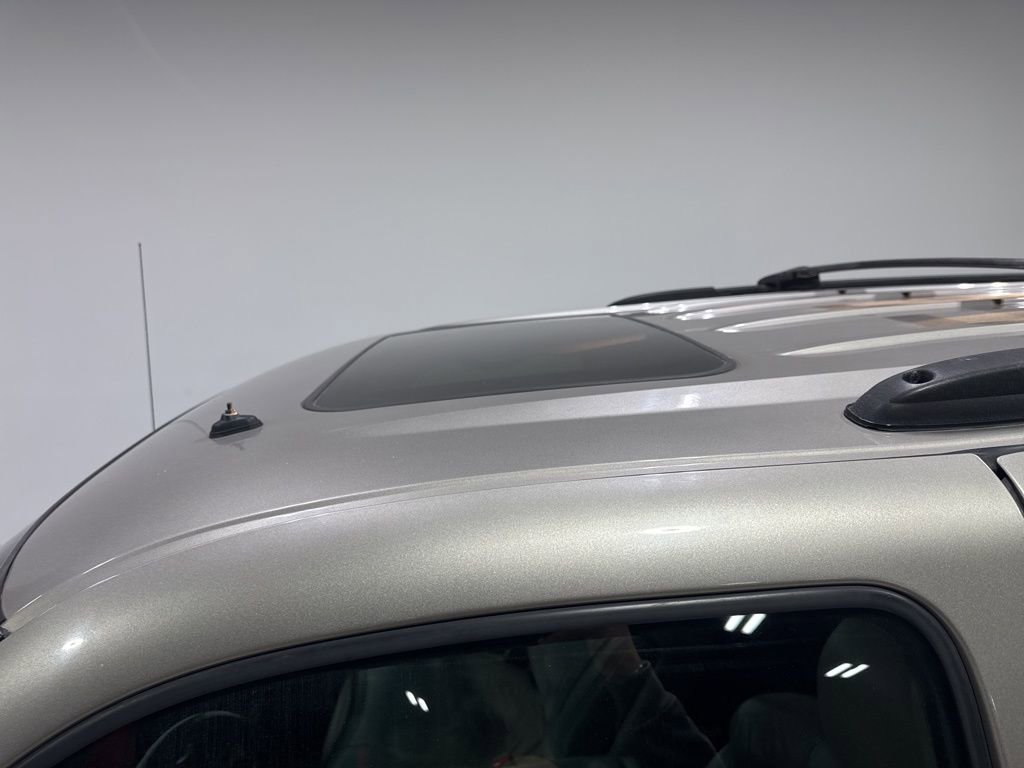 Used 2002 Chevrolet Tahoe LT image 11