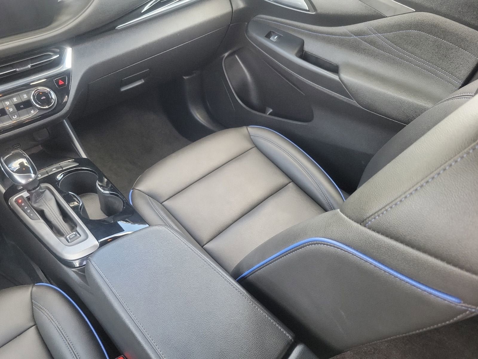 Used 2024 Buick Envista Sport Touring w/ Convenience I Package FWD image 16
