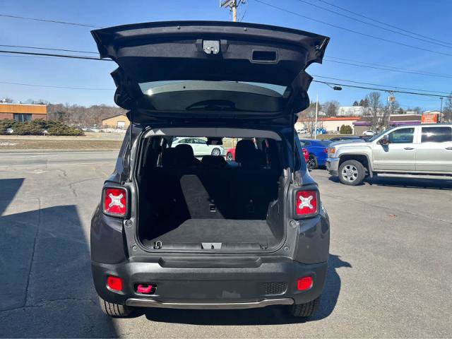 Used 2020 Jeep Renegade Trailhawk w/ Cold Weather Group image 8
