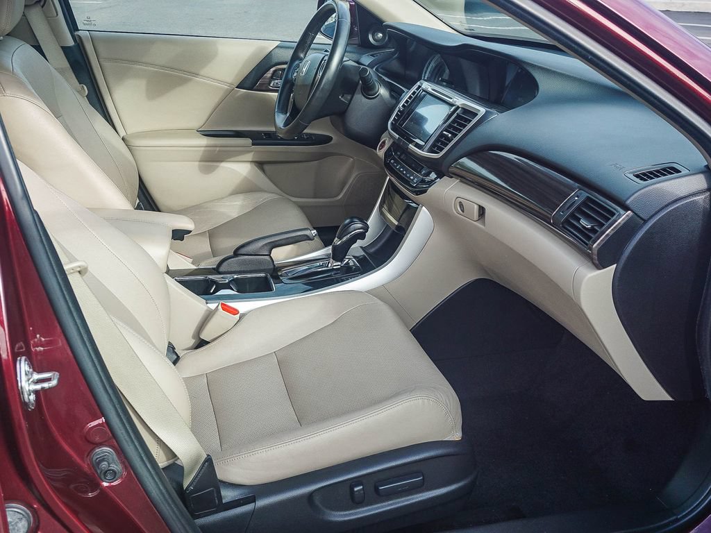 Used 2016 Honda Accord EX-L image 12