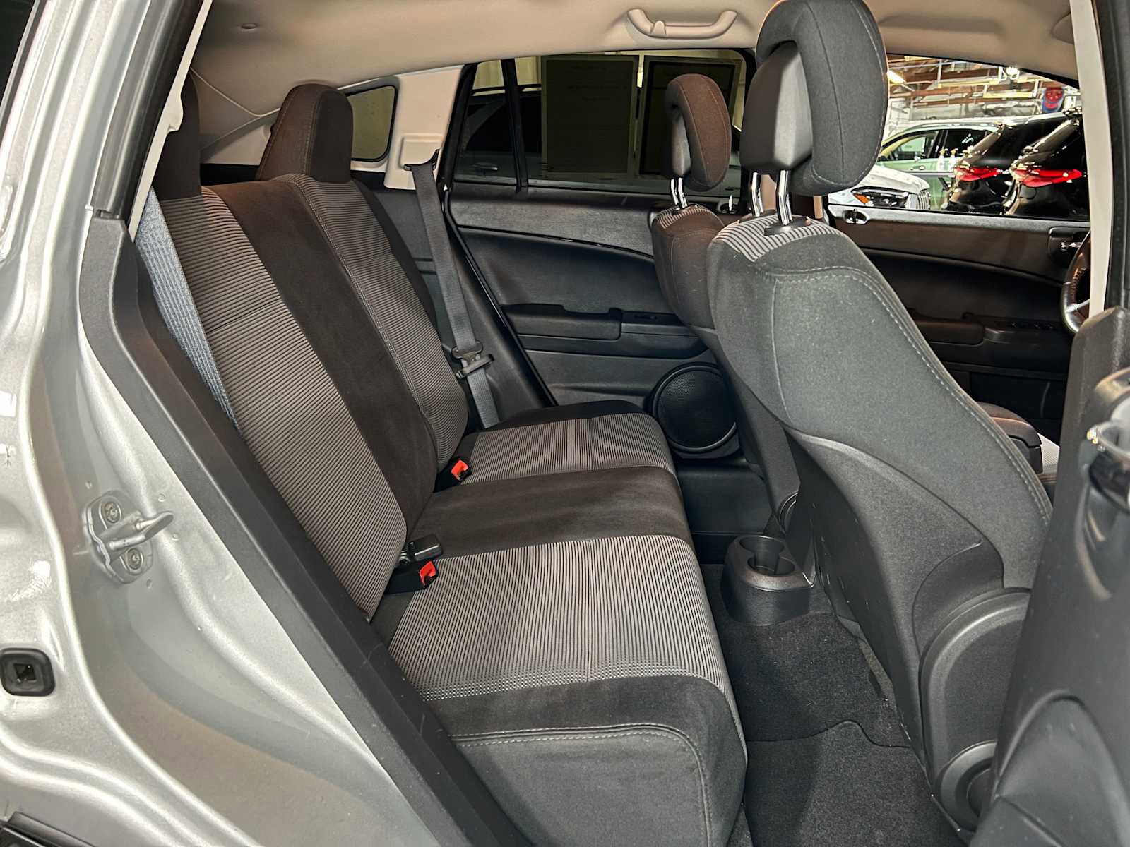 Used 2010 Dodge Caliber Heat w/ Premium Sound Group FWD image 13