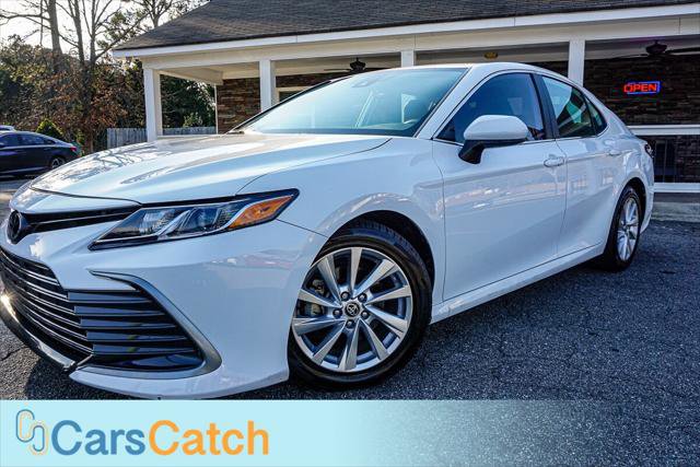 Used 2022 Toyota Camry LE image 7
