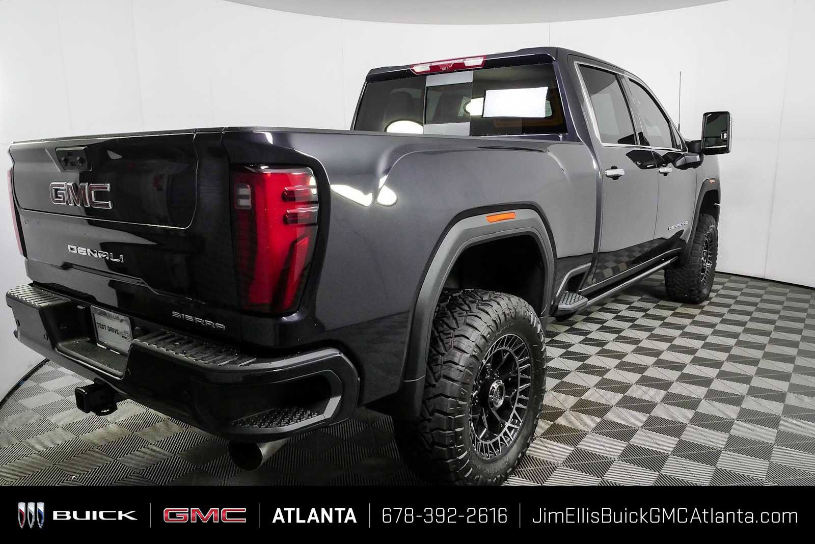 New 2026 GMC Sierra 2500 Denali w/ Denali Reserve Package AWD/4WD image 3