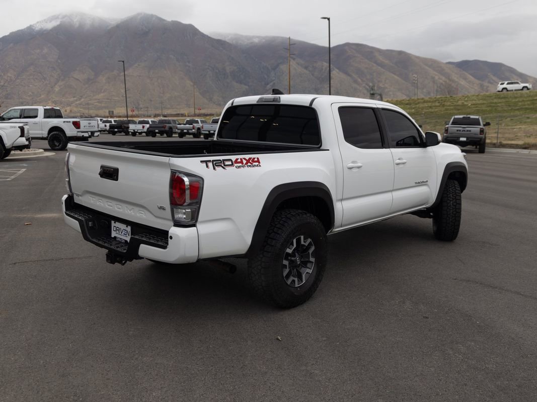 Used 2023 Toyota Tacoma TRD Off-Road w/ Technology Package image 5