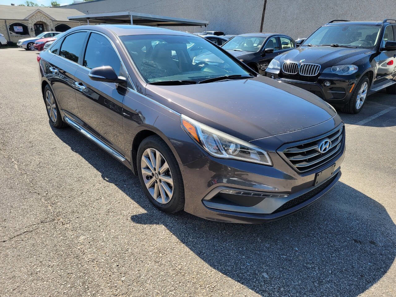 Used 2017 Hyundai Sonata Limited w/ Tech Package 03 image 2