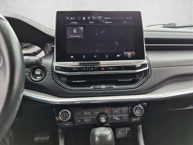 Used 2022 Jeep Compass Limited AWD/4WD image 14