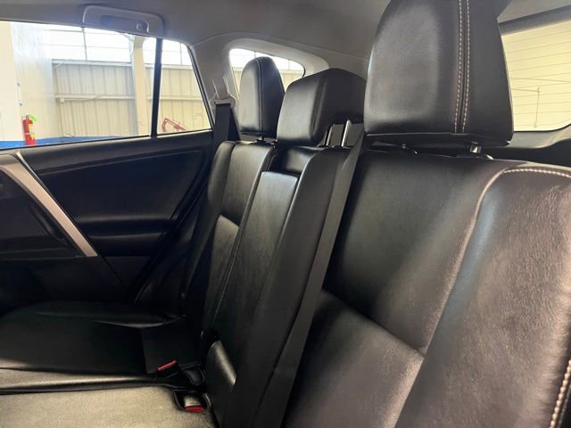 Used 2014 Toyota RAV4 Limited w/ Technology Package AWD/4WD image 18