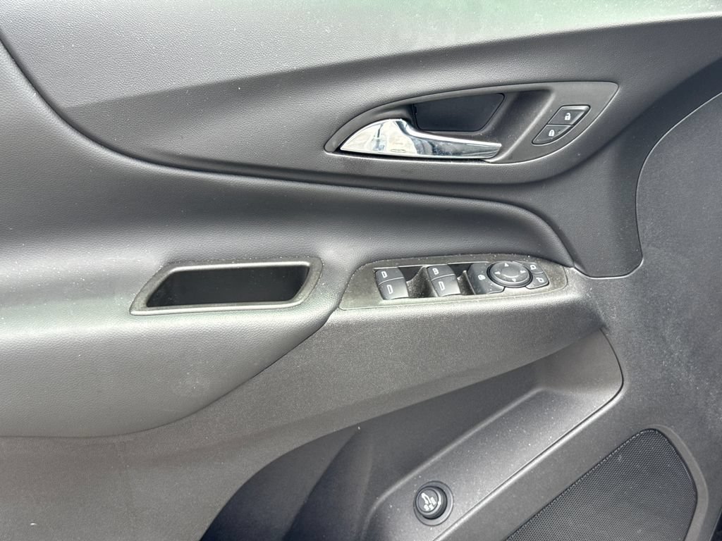 Used 2024 Chevrolet Equinox LT FWD image 12