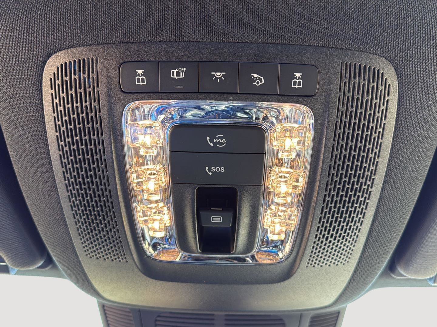 Used 2024 Mercedes-Benz GLS 450 4MATIC image 21