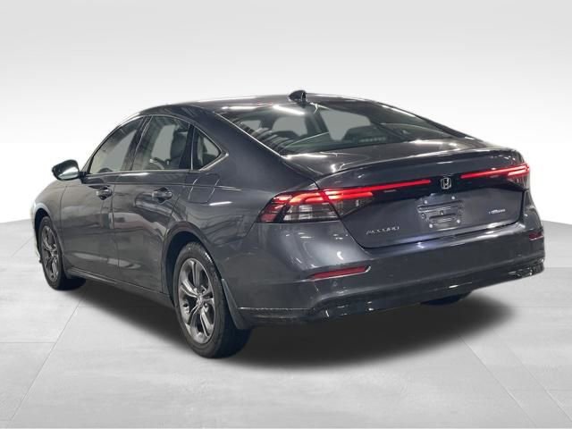 Used 2025 Honda Accord EX-L image 5