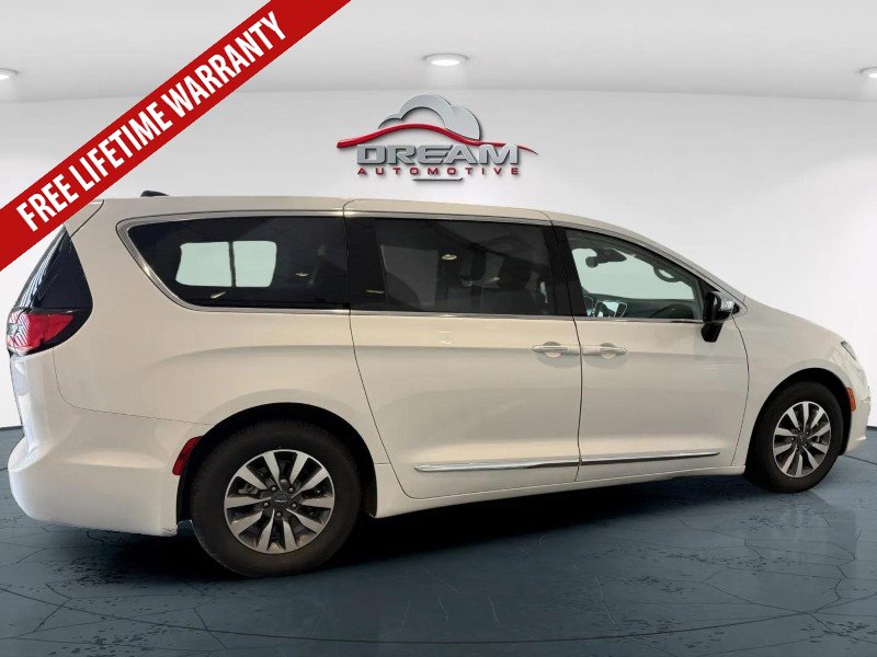 Used 2023 Chrysler Pacifica Limited FWD image 28