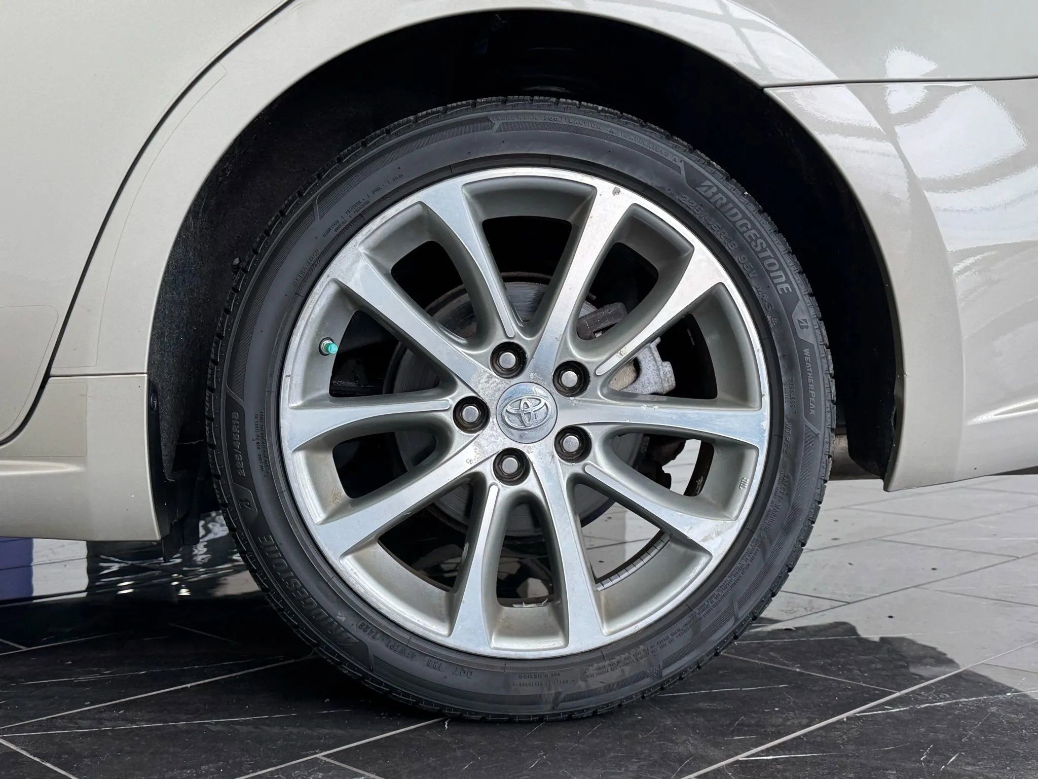 Used 2015 Toyota Avalon XLE image 30