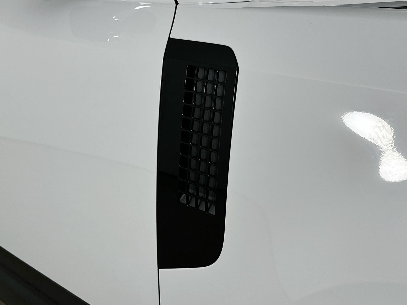 Used 2026 Land Rover Defender 110 S AWD/4WD image 9