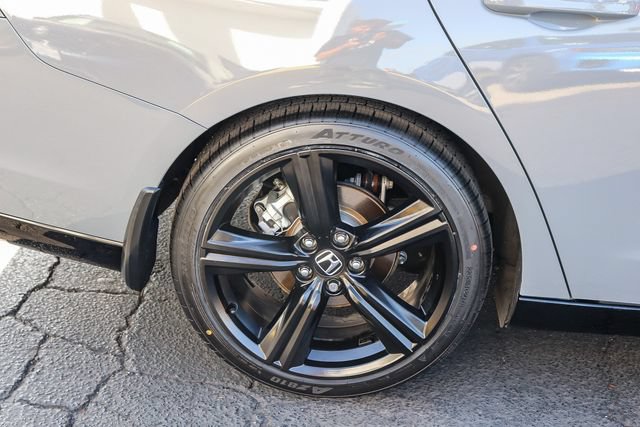 Used 2024 Honda Accord Sport image 9
