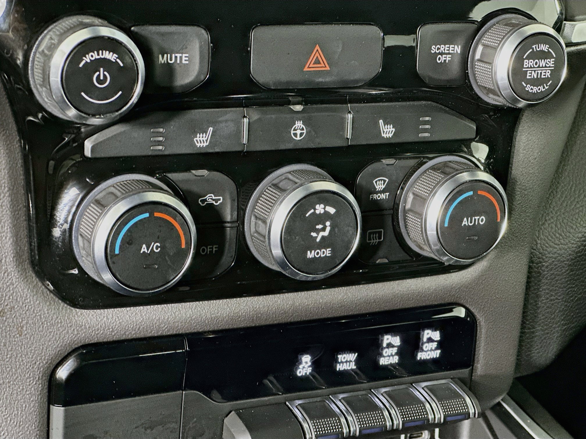 Used 2023 RAM 1500 Big Horn AWD/4WD image 24