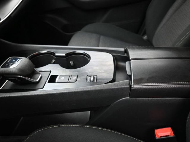 Used 2022 Nissan Rogue SV FWD image 20