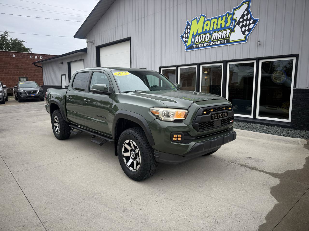 Used 2022 Toyota Tacoma SR5 w/ Trail Edition AWD/4WD image 1