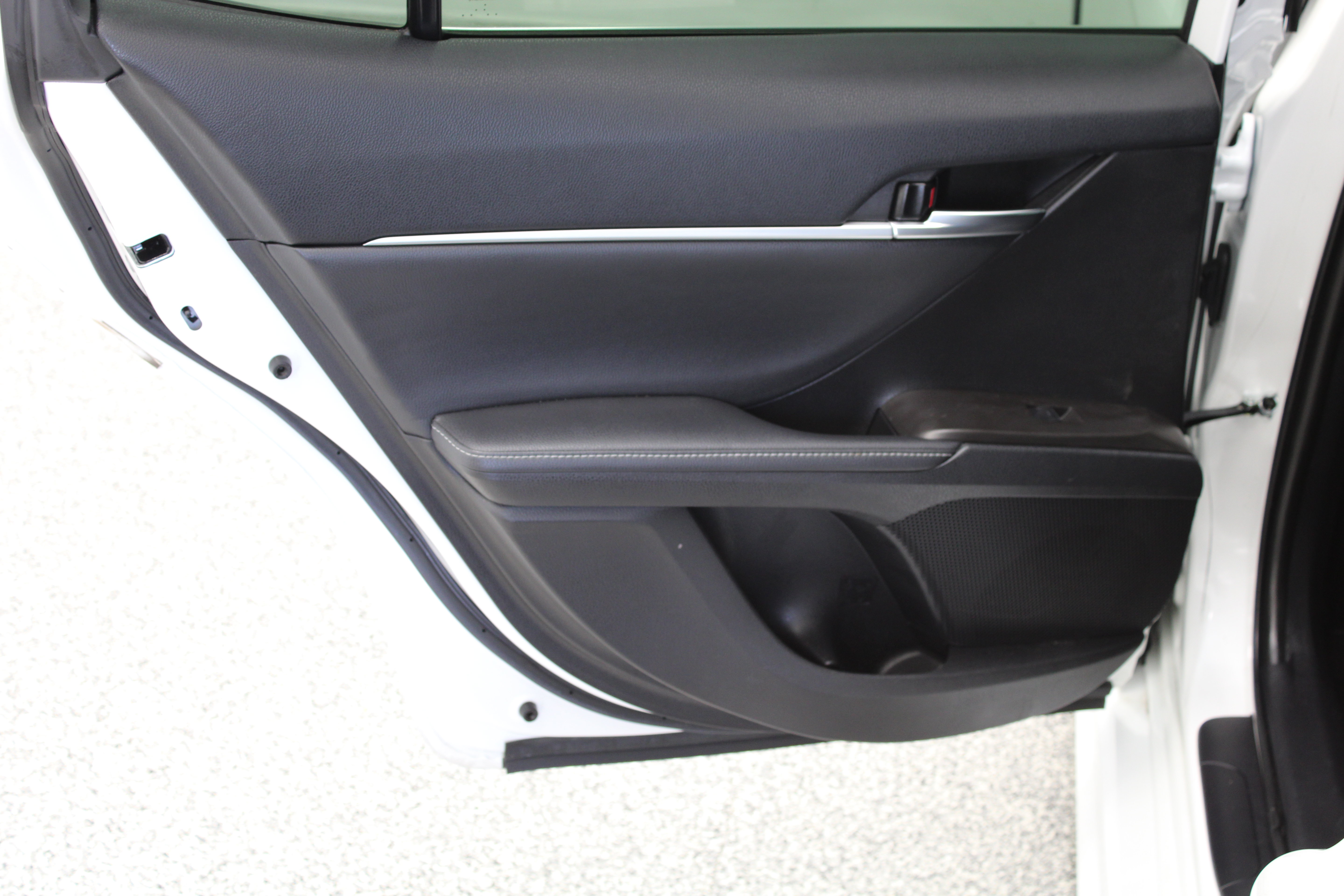 Used 2023 Toyota Camry XSE FWD image 27