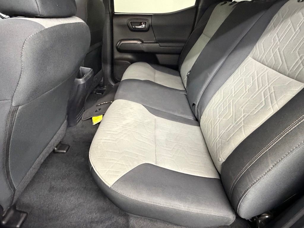 Used 2022 Toyota Tacoma TRD Off-Road w/ Technology Package image 37
